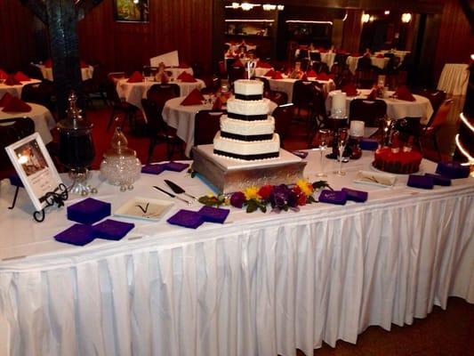 This is a pic of our cake table but it gives you a glimpse of what the room looks like in the backdrop of the pic!