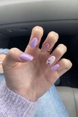 nails