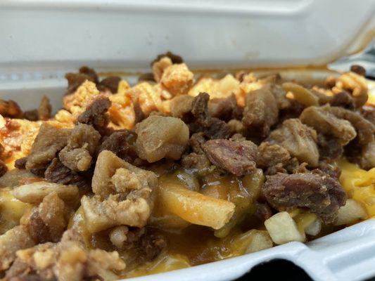 Small chili fries with chicharrones