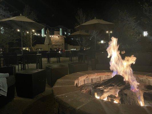 Fire pit patio