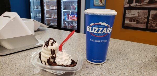 Nothing taste better then a HOT triple chocolate Brownie with some creamy Vanilla and cocoa fudge!  MMMMMM dq-licous