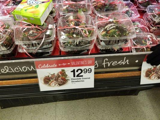 The chocolate covered strawberries for valentines day are dreamy