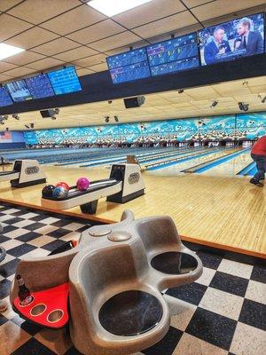 Willow Creek Bowling Lanes