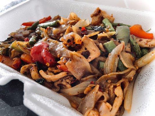 Siam Drunken Noodles (Lunch)