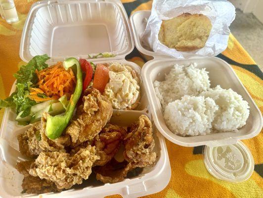 Chilli pepper chicken plate.Toss greens,Mac salad N side order rice.yessahhh!!