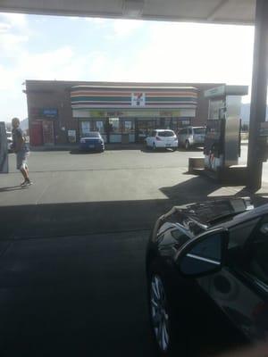 This is the storefront photo of the Lamn at Cheyenne 7-Eleven.