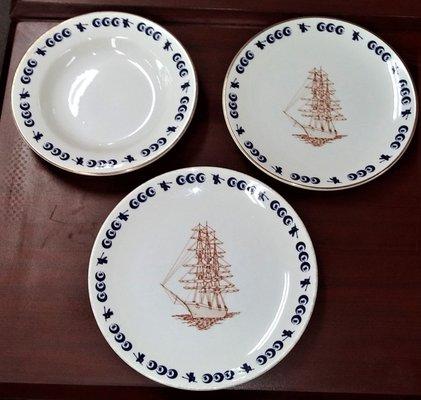 Jackson Custom China
 Falls Creek, Pa, USA
 Dinner Plates, Salad Plates and soup bowls
 $3 each