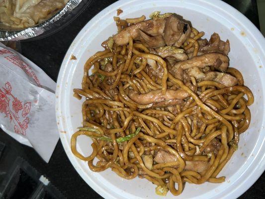 38. Chicken Lo Mein