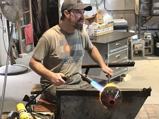 Finishing a vase