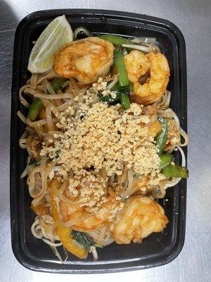 Shrimp pad thai