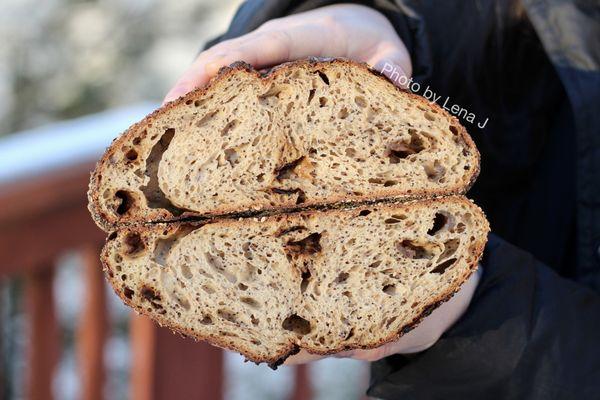 Bread of the week: roasted onion and everything seasoning (from last year)