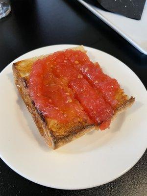 Pan con tomate bruschetta (looks plain but so yummy)