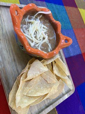 Chips & bean dip~