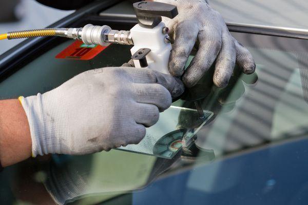 Central New Jersey Auto Glass Repair and Installation Services. Over 25 Years Experience. Lifetime Warranty.