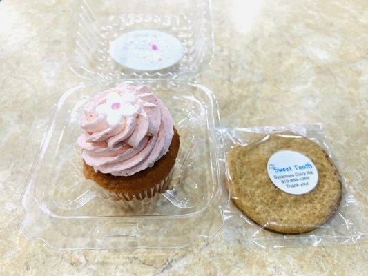 Strawberry Cupcake and Snickerdoodle Cookie