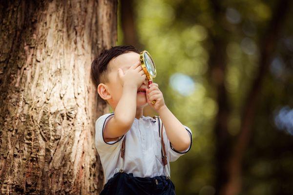 Step into the great outdoors with our outdoor session for children's photography.