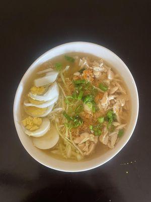 Chicken Mami (noddles soup)