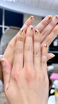 Hoa mai nails!