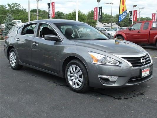 2014 Nissan Altima from McGrath Nissan