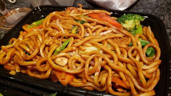 Shandong lo mein ($16). Fine, nothing special.