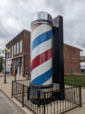 World's Largest Barber Pole, Casey