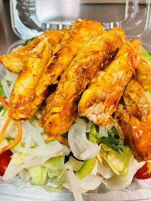 Buffalo Grilled Chicken Salad