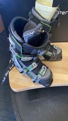 The innovative two-piece open-chassis system ski boots