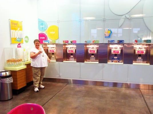 TCBY Promenade Pointe