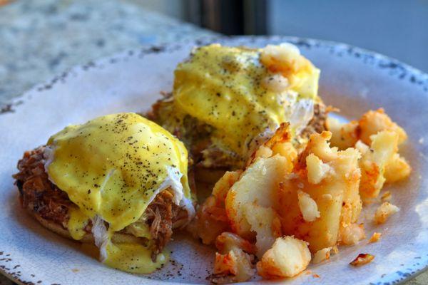 Pulled Pork Benedict