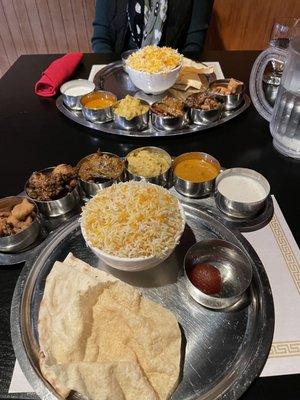 Weekday lunch thali w/biryani bowl