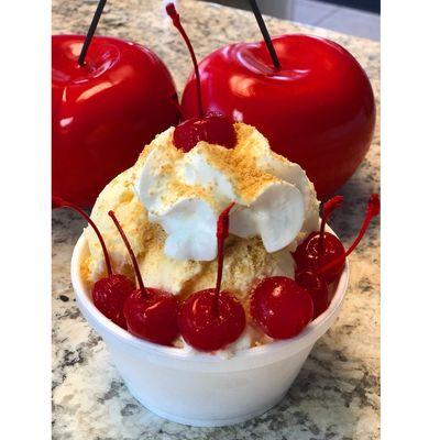 Sweet cherry pie sundae