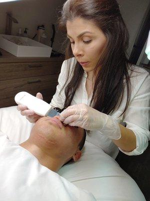 All of our facial treatments include extractions.