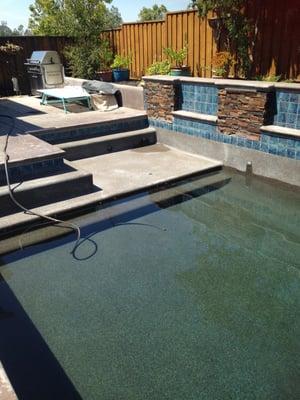 Negligible "Pristine Pool" Service resulted in pool drain. AVOID THIS COMPANY!