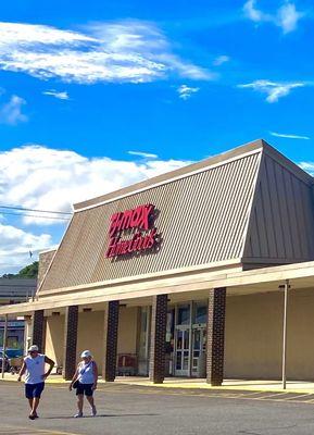 TJ Maxx, Cape May Courthouse -- storefront