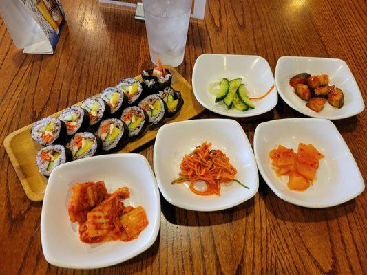 Kimbap & complimentary banchan