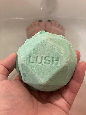 Avobath bath bomb 10/12/22