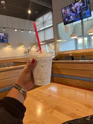 Oreo Cookies & Cream Shake