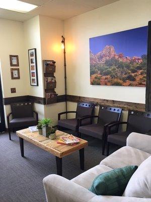 Relax in our comfortable reception area and enjoy a beverage at Cafe Cantwell.