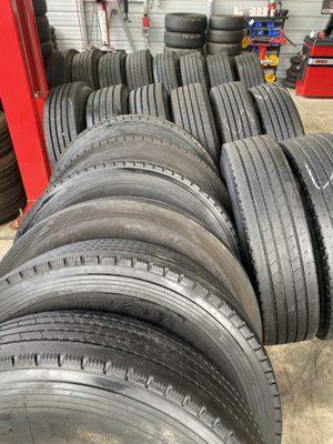 Big Truck Tires R22.5 New & Used!
Llantas Para Camion Nuevas & Usadas!