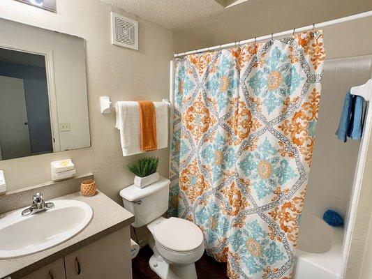 Bathroom with Tub