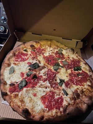 "Nonna" Tradizionale Pizza