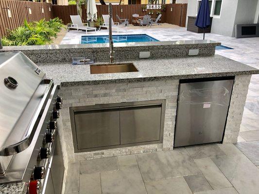 Turn any outdoor space into something special with Sunshield #outdoorkitchens