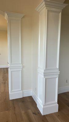 Columns/baseboard