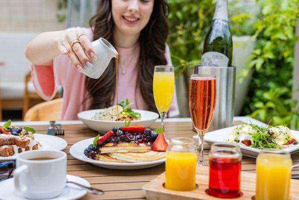 Sunday brunch at Malibu Canyon Bar & Grill at Cambria Hotel Calabasas - Malibu