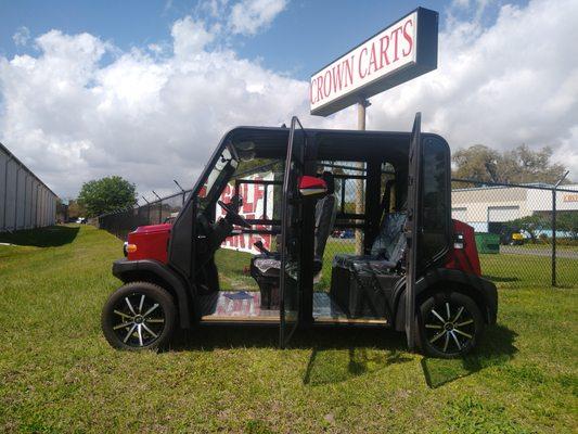 CV-4XL golf cart with real air conditioning