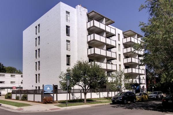 Exterior view of the Captain Cook apartments from 13th Ave.