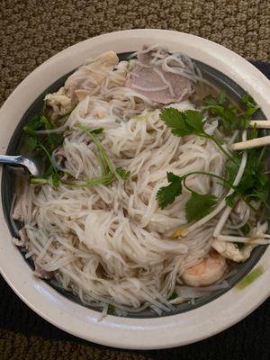 Combination pho: chicken, shrimp and beef