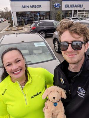 Me & personal-service star Michael Brooke with a cute mascot.