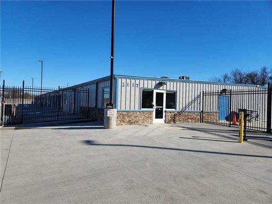 Beauty Image - Extra Space Storage at 2817 N Peoria Ave, Tulsa, OK 74106