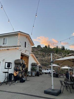 Exterior of Sunshine Mountain Vineyards